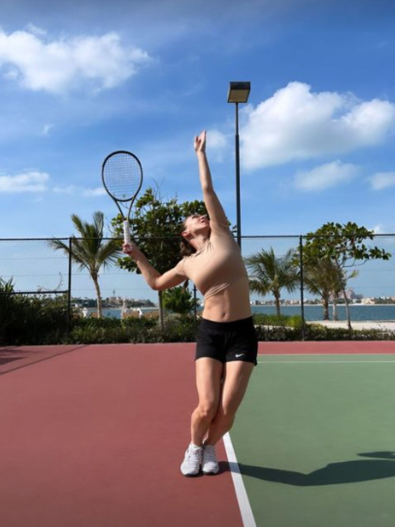 Alături de cine se antrenează Simona Halep în Dubai_22