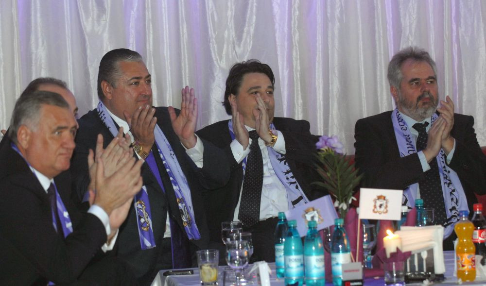 &bdquo;Nu poți să faci asta! Prima hotăr&acirc;re luată ca acționar...&rdquo; Marian Iancu pune tunurile pe Dan Șucu: &bdquo;La Rapid nu faci mobilă!&rdquo;&nbsp;