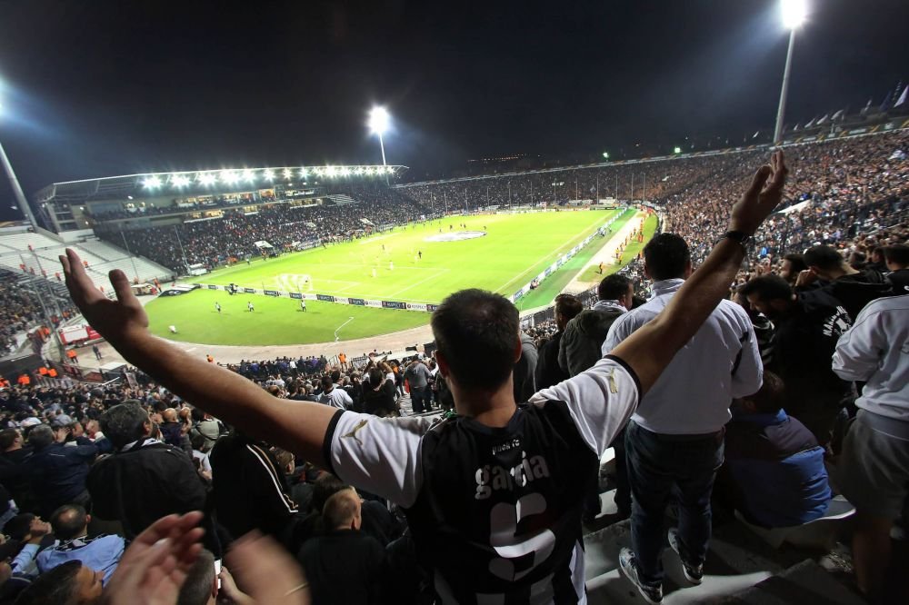 Răzvan Lucescu a ales &icirc;ntre fanii lui Rapid și cei ai lui PAOK: Nu există comparație, cu tot respectul! E incredibil