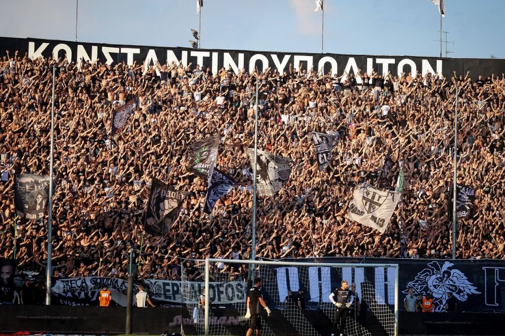 Răzvan Lucescu a ales între fanii lui Rapid și cei ai lui PAOK: 
