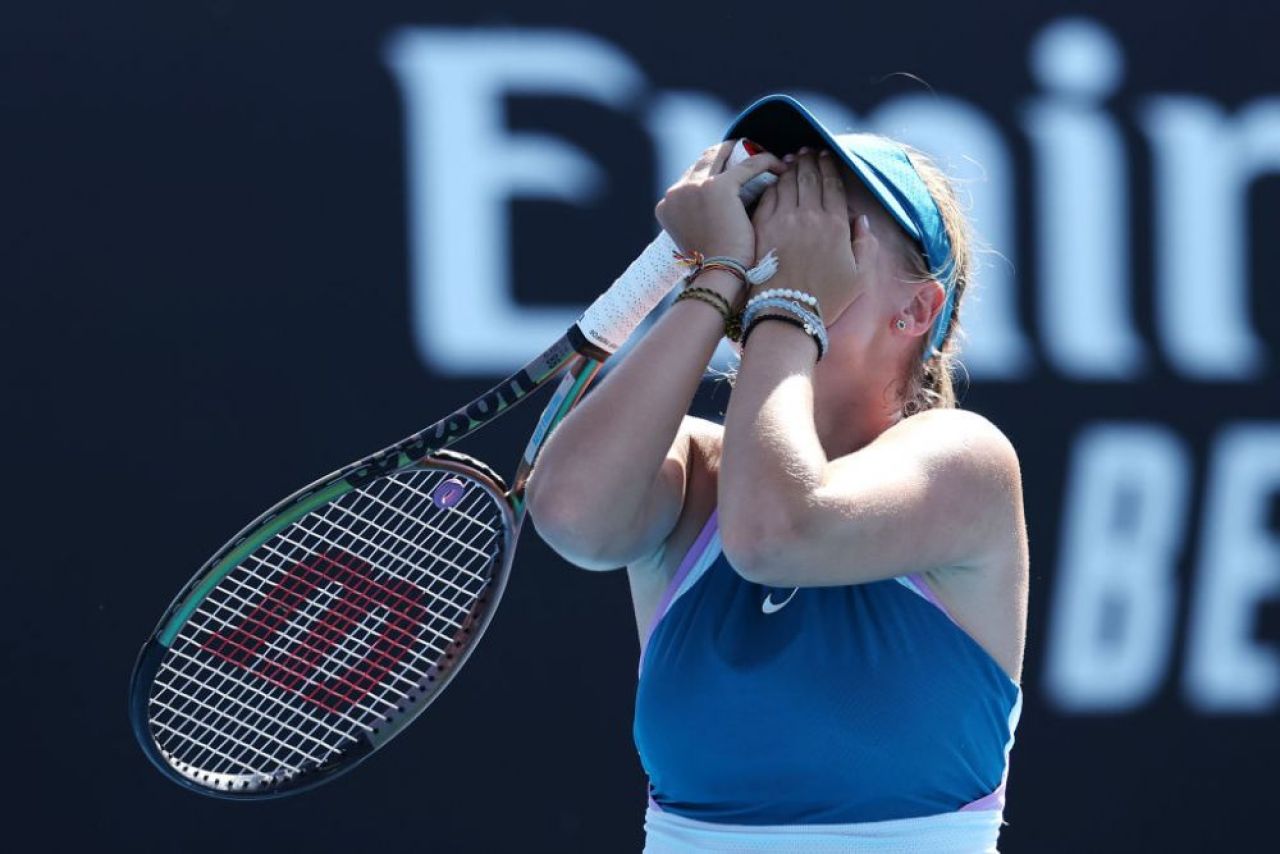 O jucătoare de 17 ani a ajuns în optimile Openului Australian 2023_1