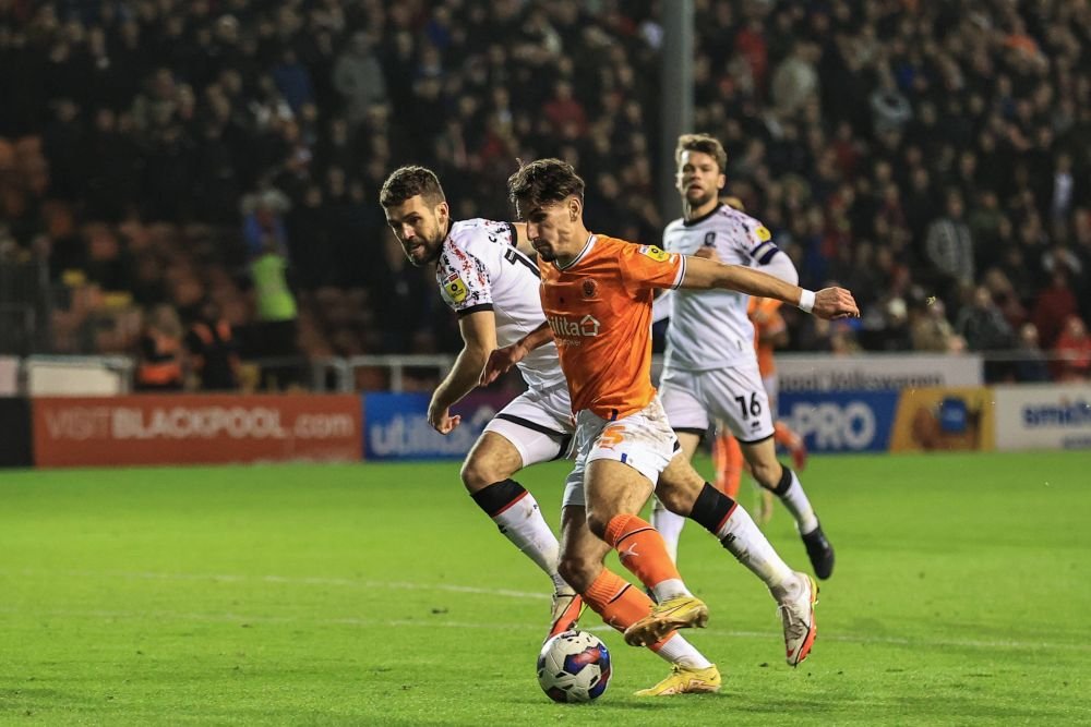 Theo Corbeanu, atacantul român din Premier League, a fost împrumutat de Wolverhampton Wanderers în Germania!_11