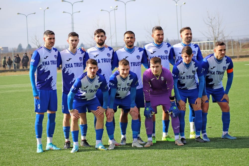 Dinamo nu a reușit să treacă de echipa lui Vali Lazăr în primul meci al anului! A debutat unul dintre ”gemenii golului”_19