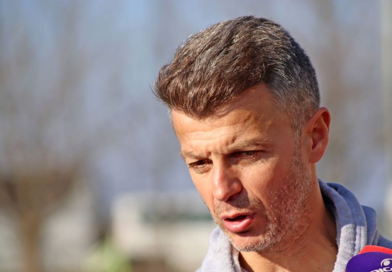 Dinamo nu a reușit să treacă de echipa lui Vali Lazăr în primul meci al anului! A debutat unul dintre ”gemenii golului”_51