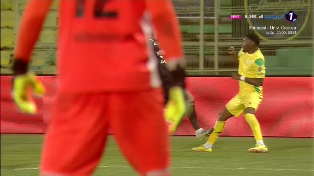 Constantin Budescu a scăpat de un cartonaș roșu în CS Mioveni - Petrolul! Intrare ”horror” asupra unui adversar_2