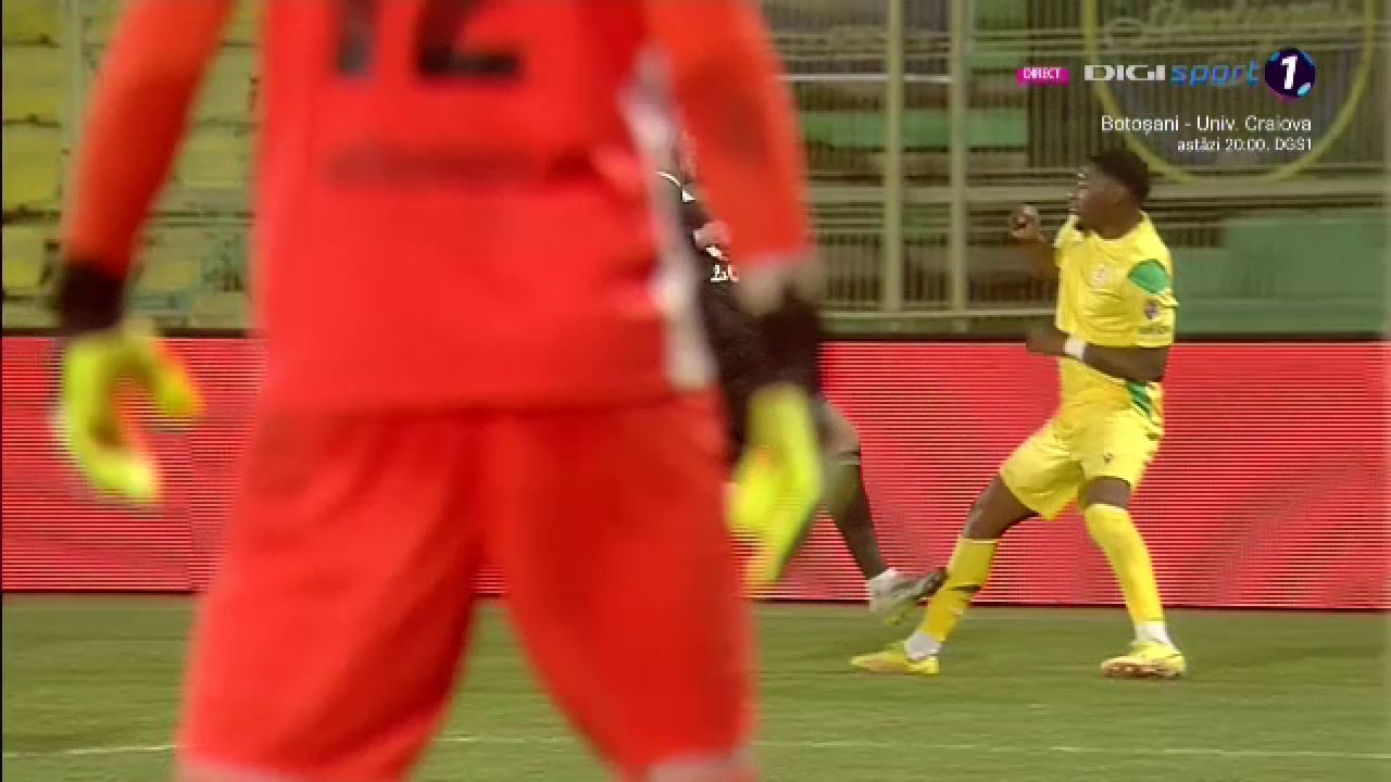 Constantin Budescu a scăpat de un cartonaș roșu în CS Mioveni - Petrolul! Intrare ”horror” asupra unui adversar_2
