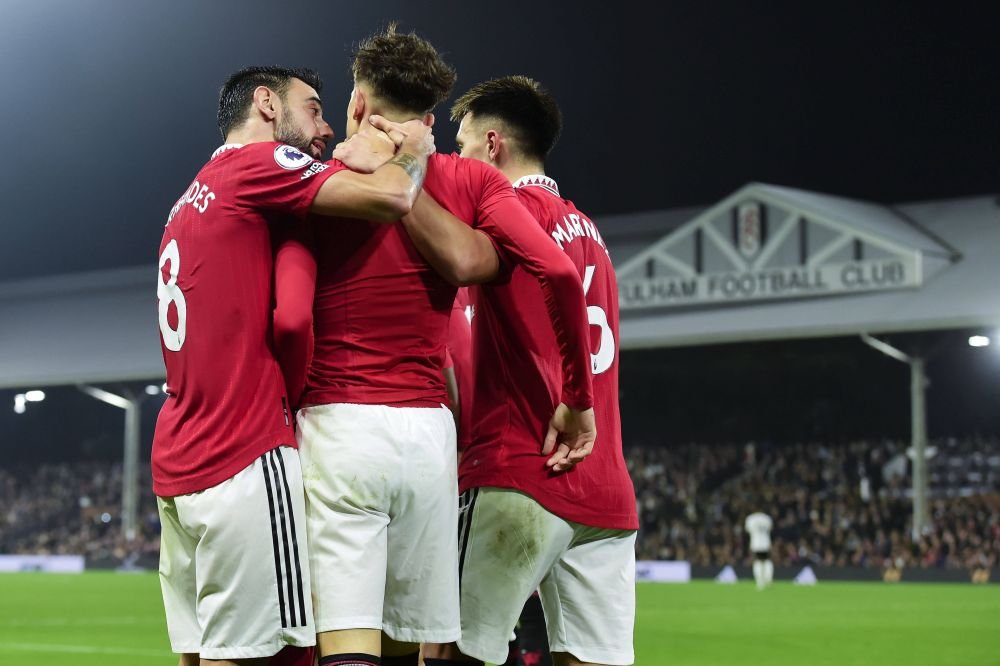 Record la Manchester United? Jucătorul care ar putea primi un contract pe OPT ani de la conducerea „diavolilor roșii”_5
