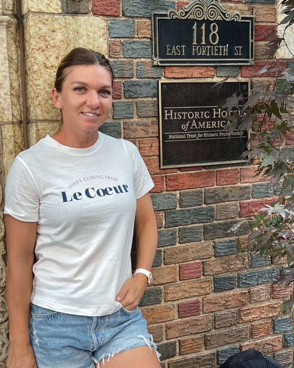 Simona Halep, imagini spectaculoase în costum de baie. A profitat de pauza de antrenamente pentru relaxare la piscină_13