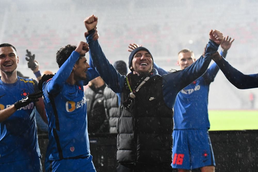 Sorescu, apărat de un fost antrenor al FCSB-ului după ce a fost schimbat la pauză: ”Nu a jucat prost! Să nu fie o accidentare”_5