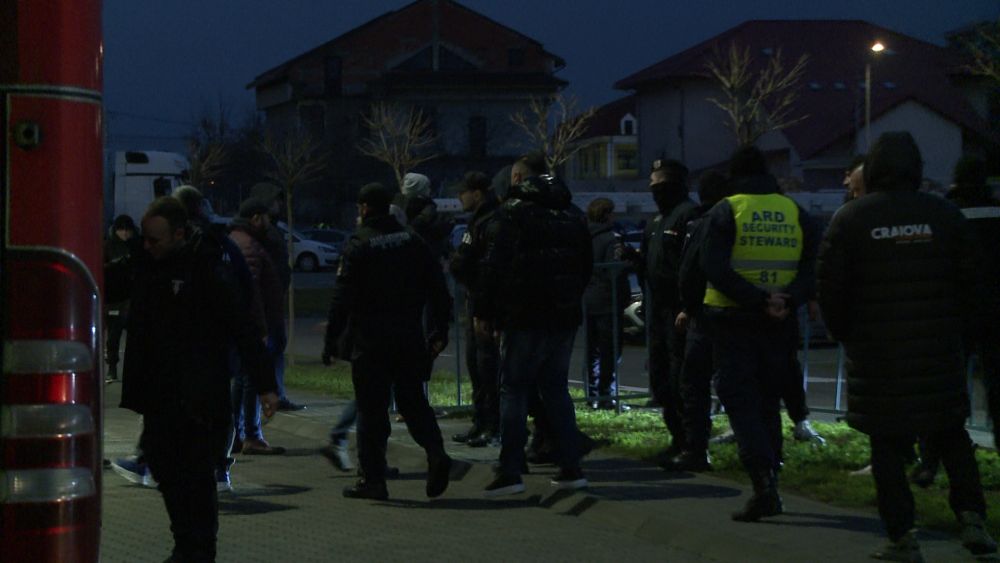 Mititelu reacționează după ce fiul său a sărit la bătaie cu liderul galeriei: