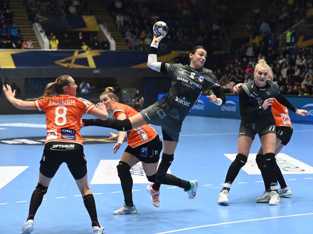 Cristina Neagu și drumul spre istorie: „M-am întors mai puternică după fiecare accidentare!” Ce a spus după golul 1.000 în Champions League _10