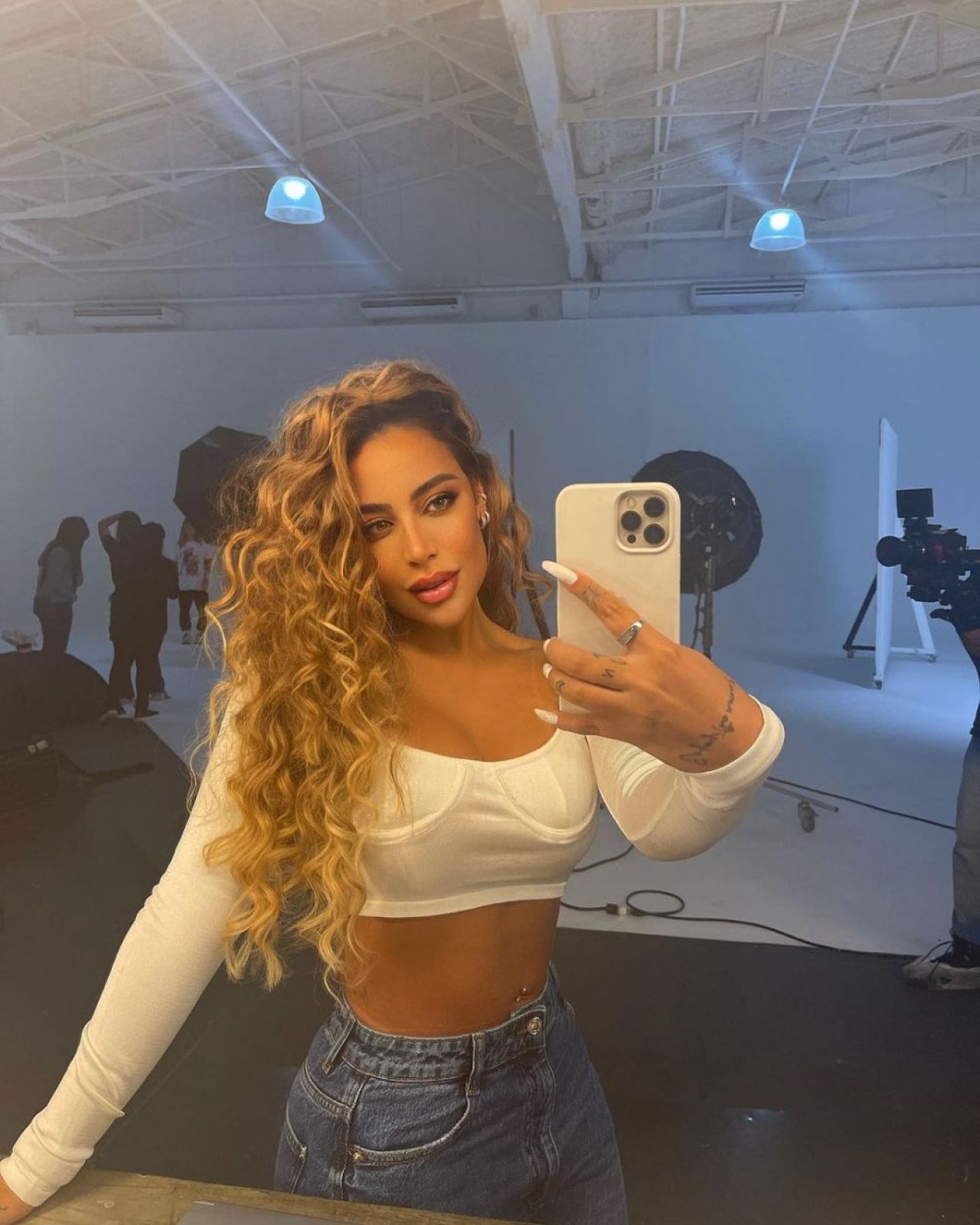 Sora lui Neymar și-a entuziasmat fanii cu cea mai nouă apariție. S-a îmbrăcat într-un costum de baie minusucul și s-a pozat așa_5