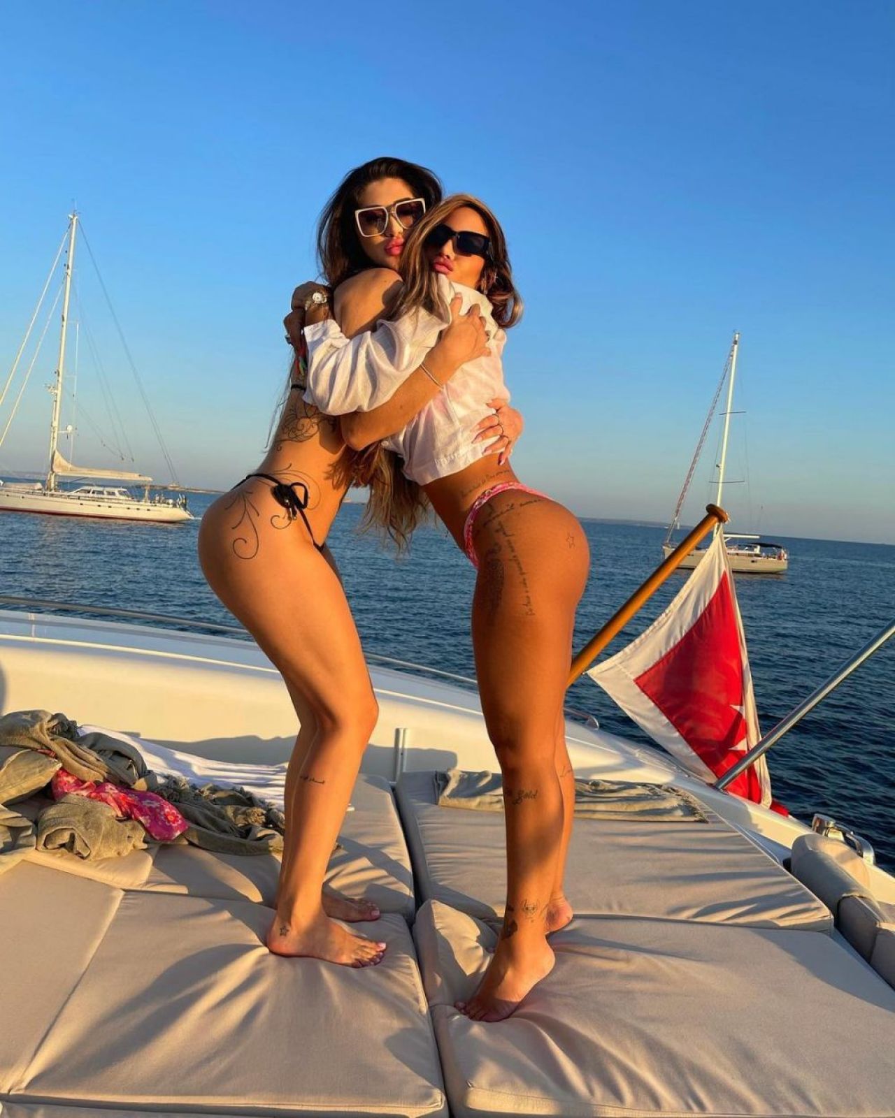 Sora lui Neymar și-a entuziasmat fanii cu cea mai nouă apariție. S-a îmbrăcat într-un costum de baie minusucul și s-a pozat așa_20