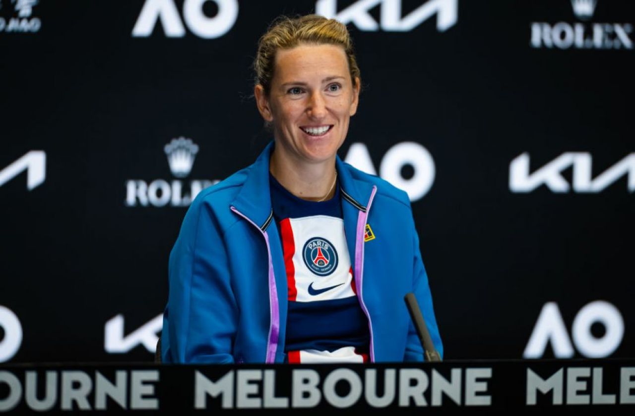 Motivul pentru care Victoria Azarenka a apărut la Australian Open cu tricoul celor de la PSG _1