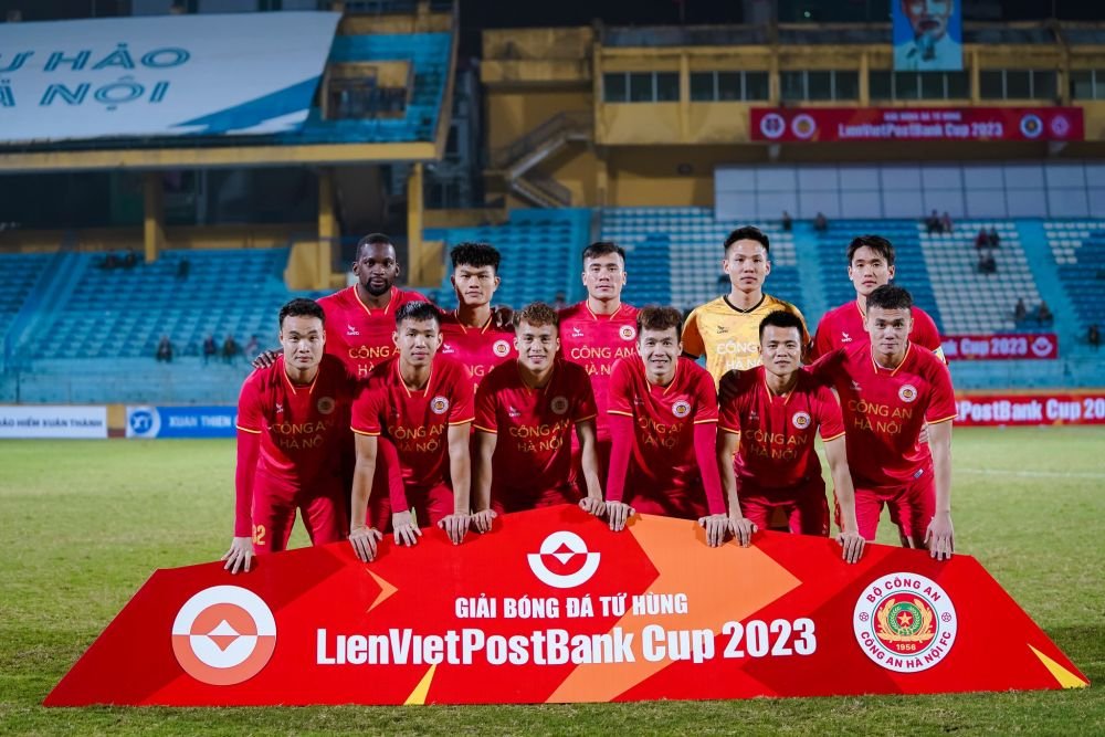 Juvhel Tsoumou, fostul atacant de la FCSB, a înscris primul gol la noua sa echipă! Cum a dansat alături de localnici_30