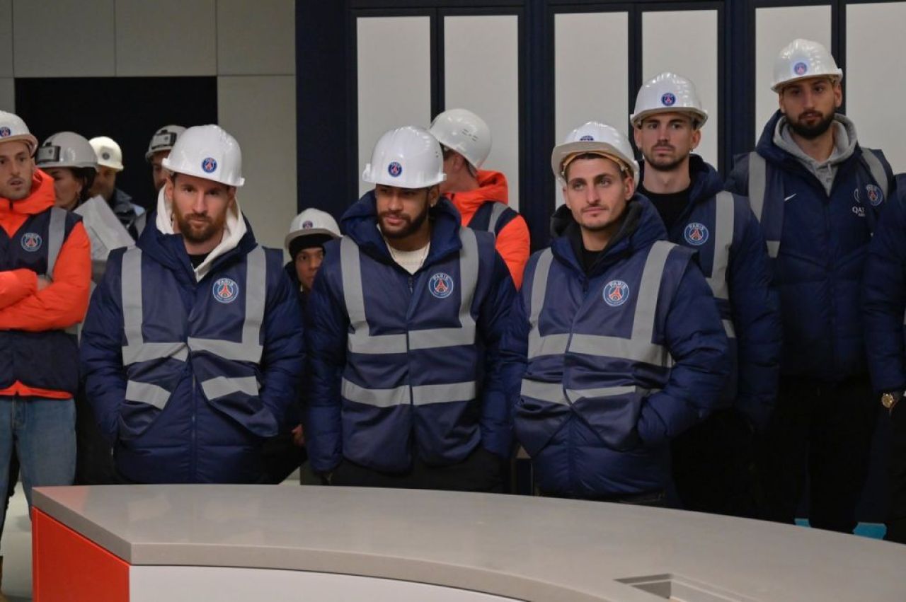 După mantia de campion mondial, Messi a purtat și casca de constructor! PSG a anunțat cât a costat noua bază de antrenament_2
