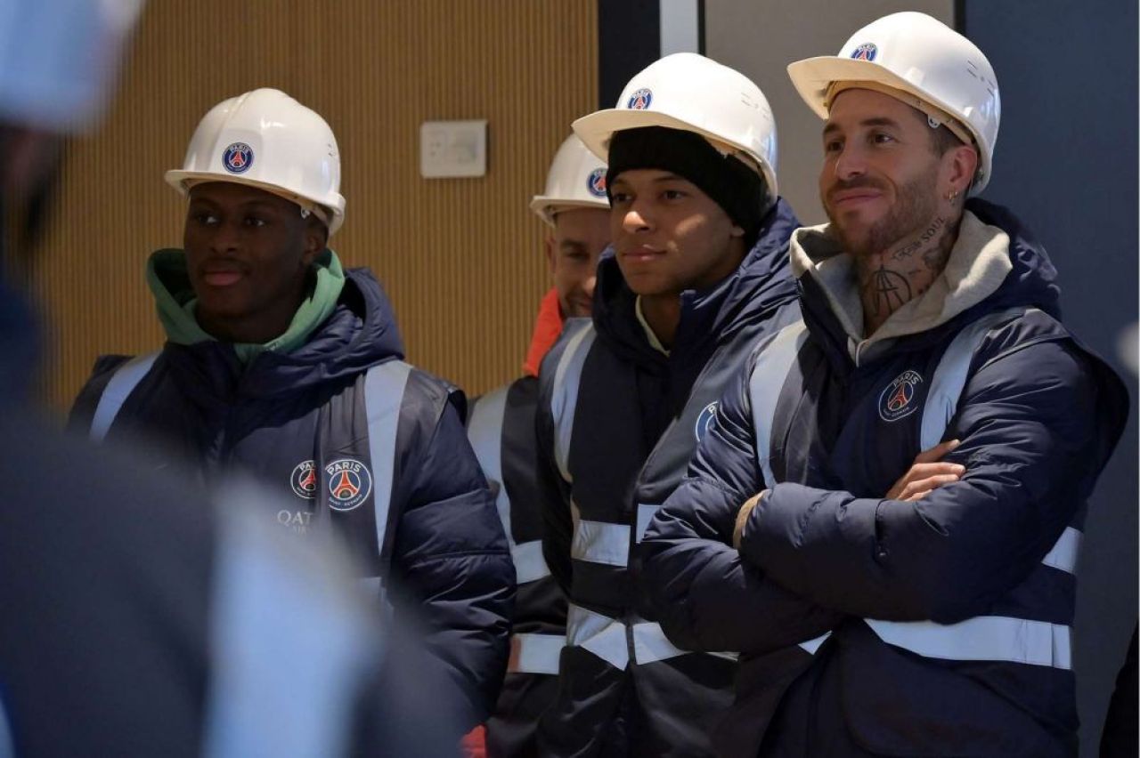 După mantia de campion mondial, Messi a purtat și casca de constructor! PSG a anunțat cât a costat noua bază de antrenament_7