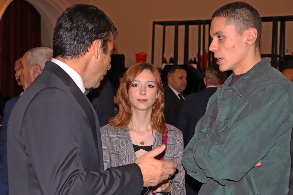 Cine zicea că premierul Ciucă nu e politician? Ce declarație superfluă a făcut la Gala Sportivul Anului_17