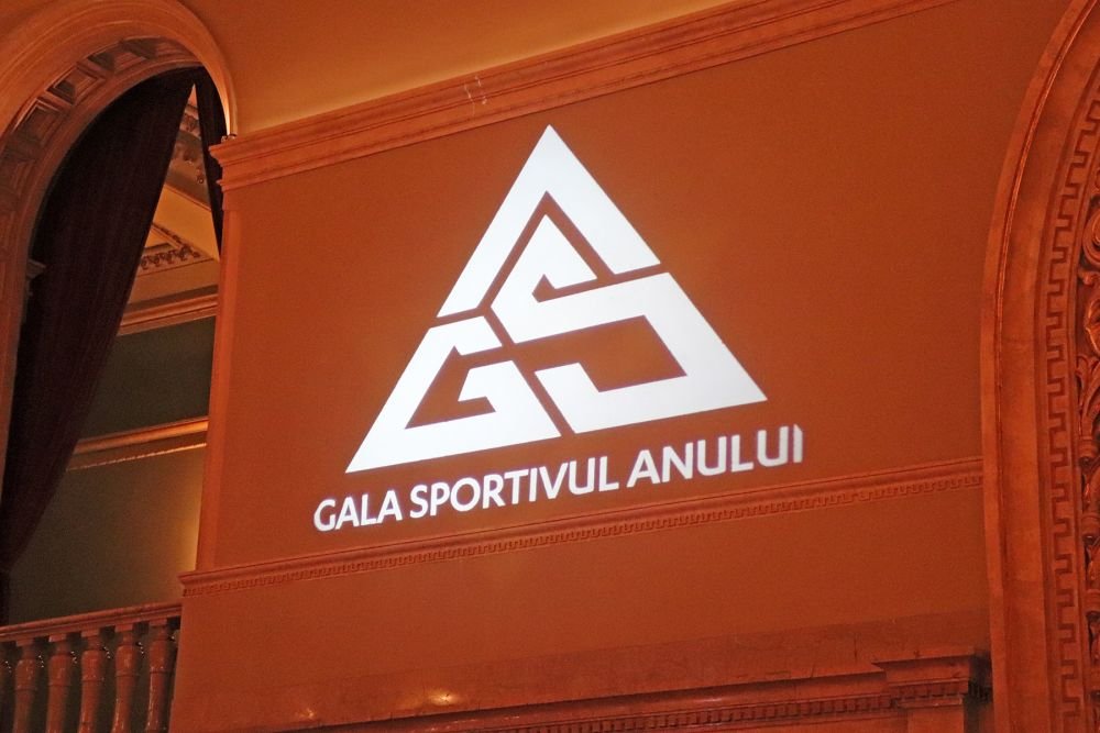 Cine zicea că premierul Ciucă nu e politician? Ce declarație superfluă a făcut la Gala Sportivul Anului_22