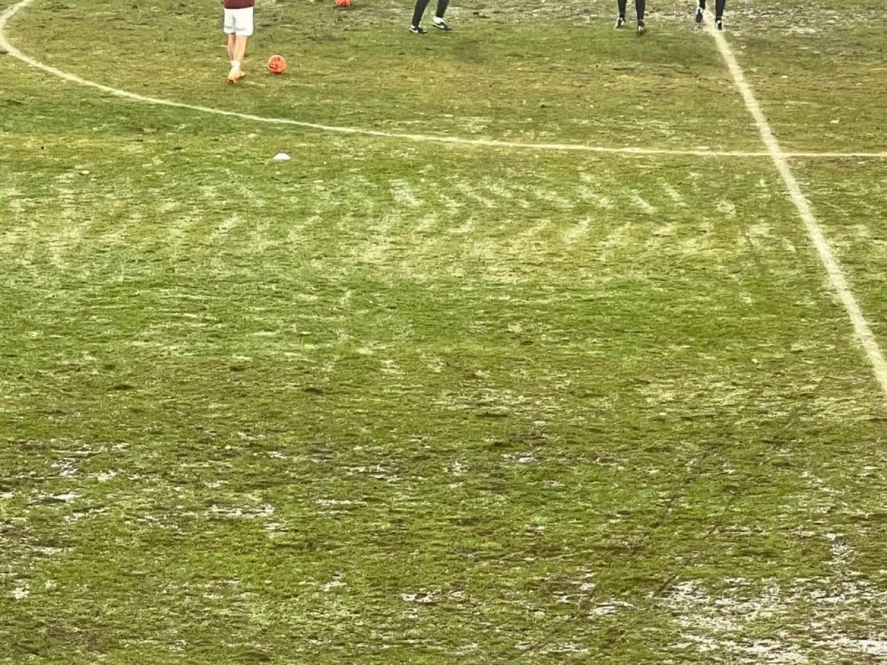 Atmosferă incendiară pe Cluj Arena. Suporterii gazdelor au realizat o coregrafie incendiară, în ciuda vremii _2