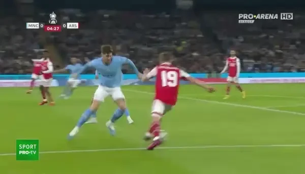 Manchester City - Arsenal: ocazie Takehiro Tomiyasu (minutul 5)