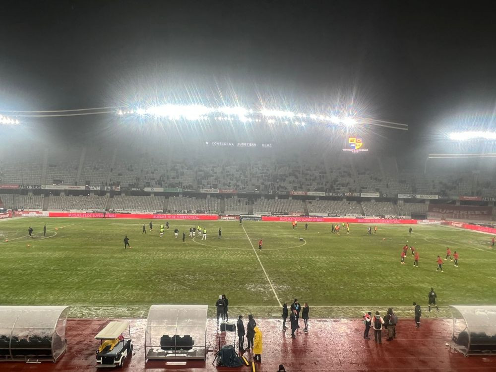 Măsura radicală luată de oficialitățile din Cluj după ce U Cluj - Rapid s-a jucat pe un gazon impracticabil_5