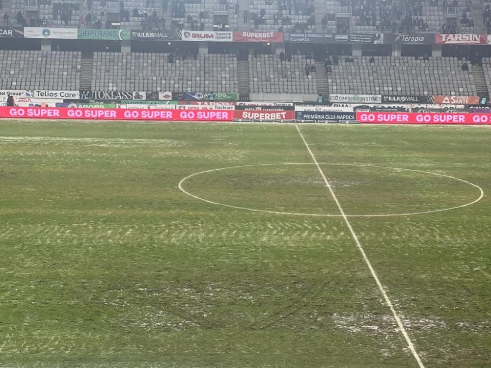 Măsura radicală luată de oficialitățile din Cluj după ce U Cluj - Rapid s-a jucat pe un gazon impracticabil_7