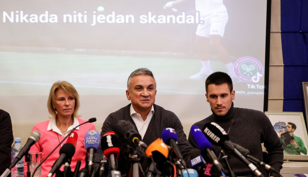 Mesajul directorului Australian Open pentru familia Djokovic, după imaginile făcute de tatăl lui Novak cu protestatarii pro-Putin_2