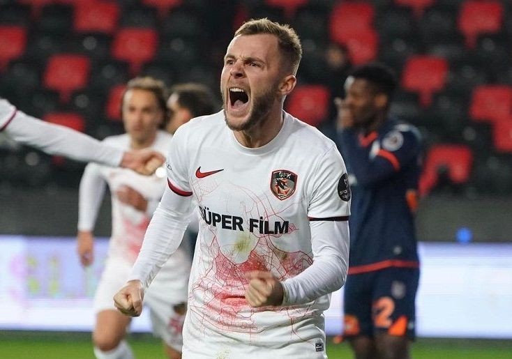 Alexandru Maxim poate prinde transferul la un club uriaș, după ce Gaziantep s-a retras din campionat! Anunțul turcilor&nbsp;