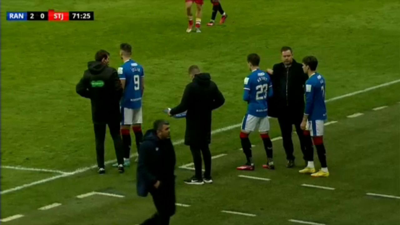„Regele s-a întors!” Ianis Hagi, înapoi pe teren la un an de la accidentare! Cum au reacționat fanii lui Rangers _2