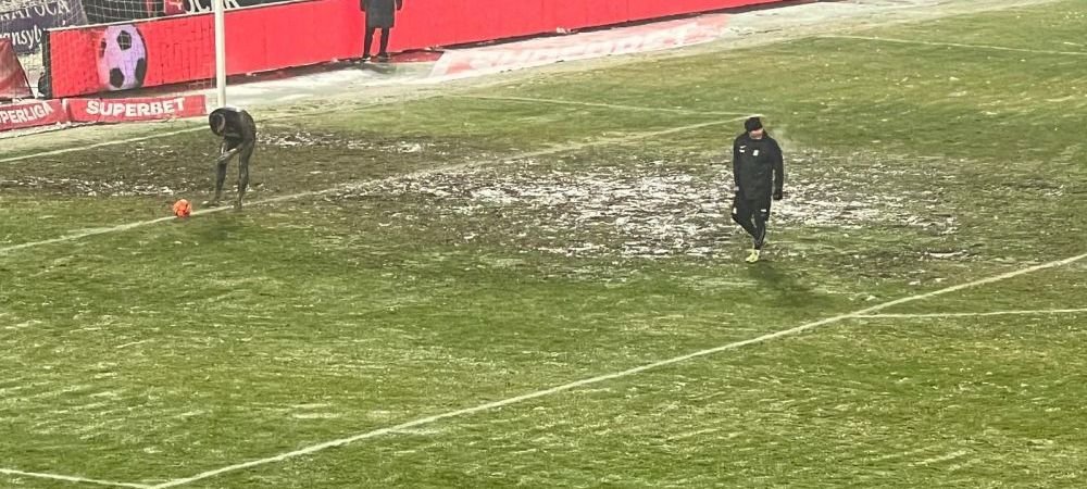„Nu e pentru oameni!” Reacție dură după imaginile dezastruoase cu noroiul de pe „Cluj Arena” și de pe „Ilie Oană”_2