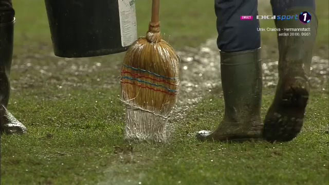 „Nu e pentru oameni!” Reacție dură după imaginile dezastruoase cu noroiul de pe „Cluj Arena” și de pe „Ilie Oană”_12