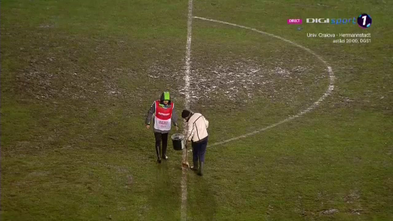 „Nu e pentru oameni!” Reacție dură după imaginile dezastruoase cu noroiul de pe „Cluj Arena” și de pe „Ilie Oană”_13