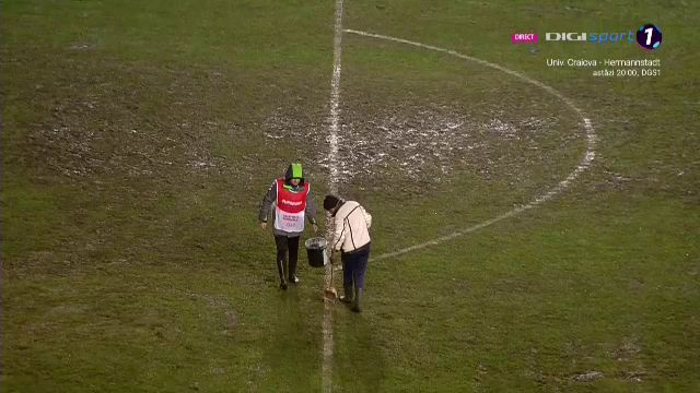 „Nu e pentru oameni!” Reacție dură după imaginile dezastruoase cu noroiul de pe „Cluj Arena” și de pe „Ilie Oană”_13