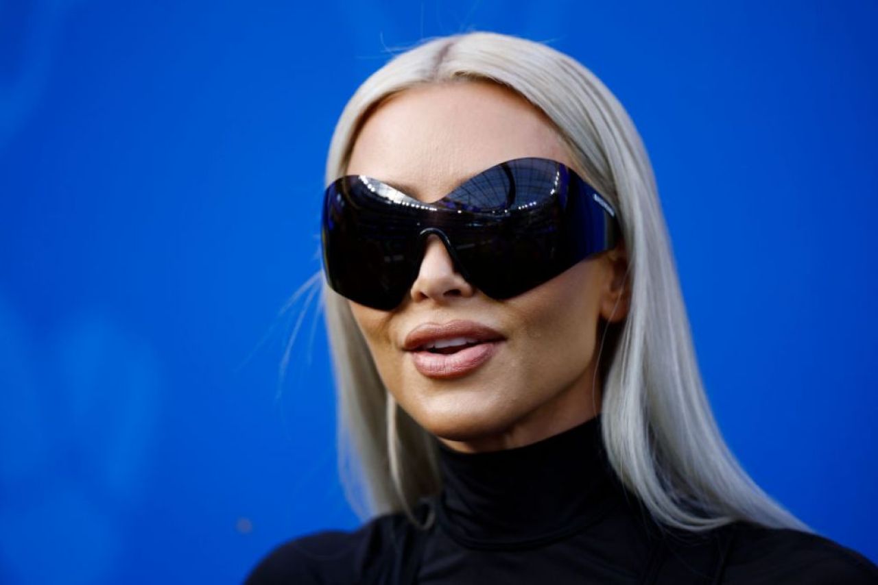 Lazio a reacționat după ce Kim Kardashian s-a afișat cu tricoul rivalei AS Roma. Mesajul s-a viralizat imediat_75