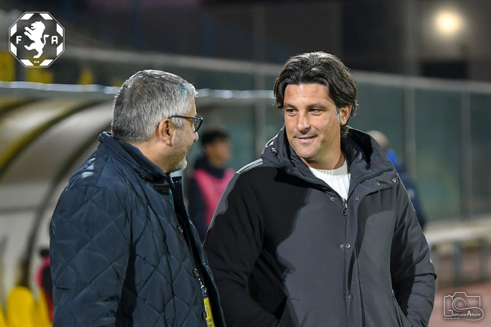 Fostul fotbalist argentinian al lui Dinamo l-a transferat la echipa sa din Italia pe românul Claudiu Micovschi!_2