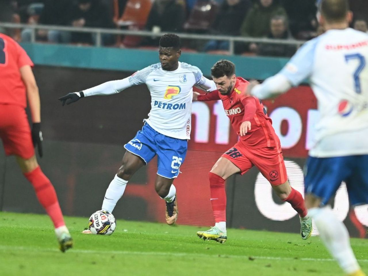 Cadoul primit de Gică Hagi după victoria dramatică de pe Arena Națională_6