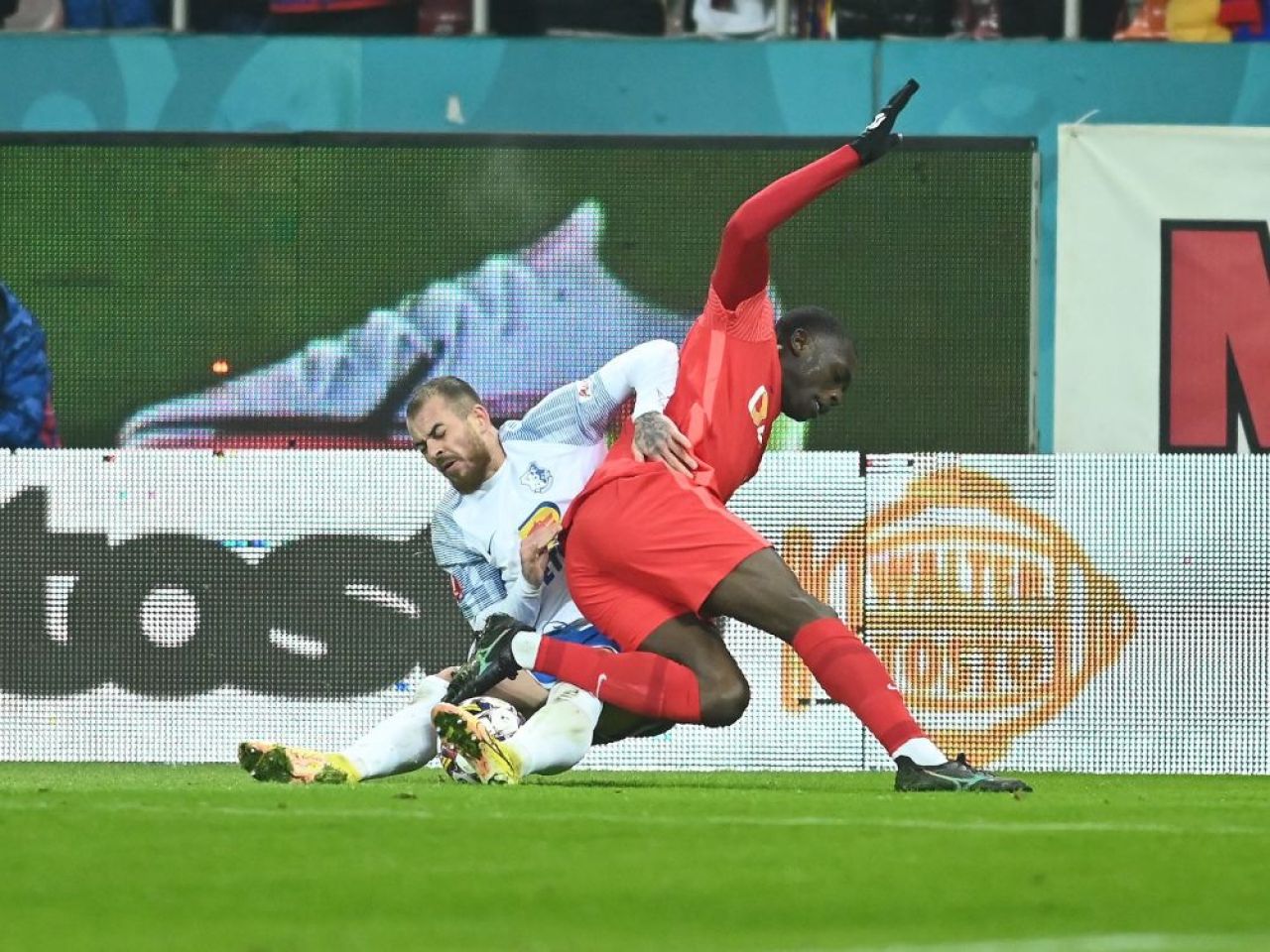 Fotbalistul de la FCSB pe care Gică Hagi l-a remarcat după finalul dramatic de pe Arena Națională. Unde trebuie să mai lucreze_7