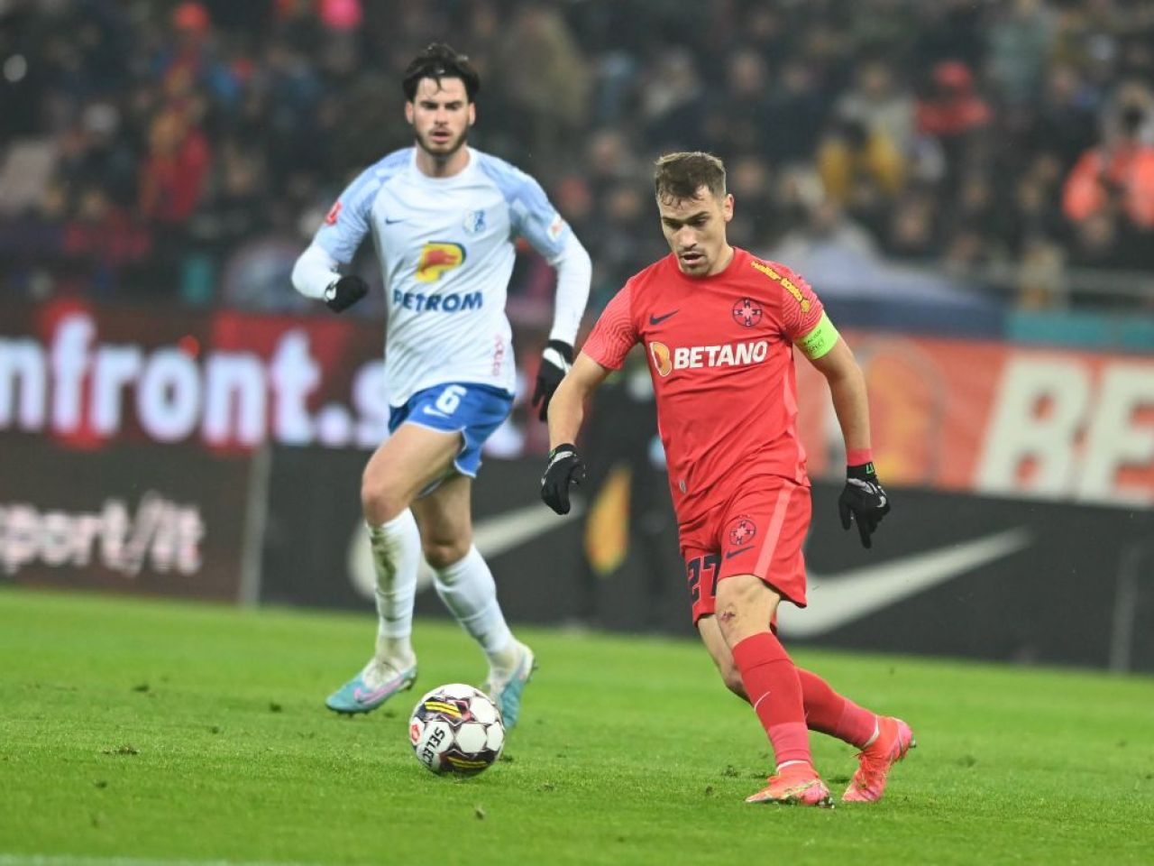 „Mult prea mult teatru! Multe trageri de timp, văicăreli!” Jucătorul de la FCSB care a dezamăgit în meciul cu Farul: „A renunțat devreme la a juca fotbal!” _5