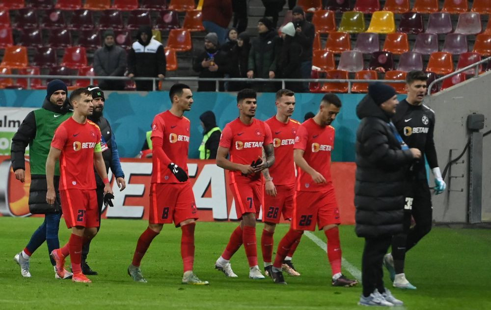 „Mult prea mult teatru! Multe trageri de timp, văicăreli!” Jucătorul de la FCSB care a dezamăgit în meciul cu Farul: „A renunțat devreme la a juca fotbal!” _8