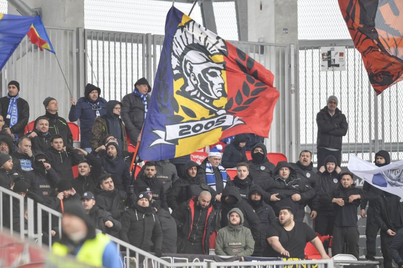Nemzeti Sport din Ungaria despre Sepsi - FCU Craiova: ultrașii olteni, ”cei mai siniștri din România” + reacția primarului din Sfântu Gheorghe_2