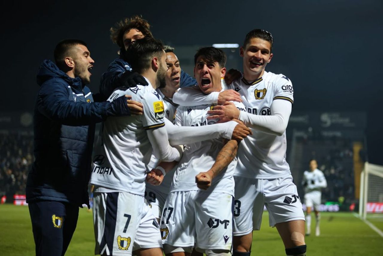 Alex Dobre ”i-a lăsat cu nervii la pământ” pe adversari! Titular în premieră în Portugalia, a încercat poarta încă din primul minut_5