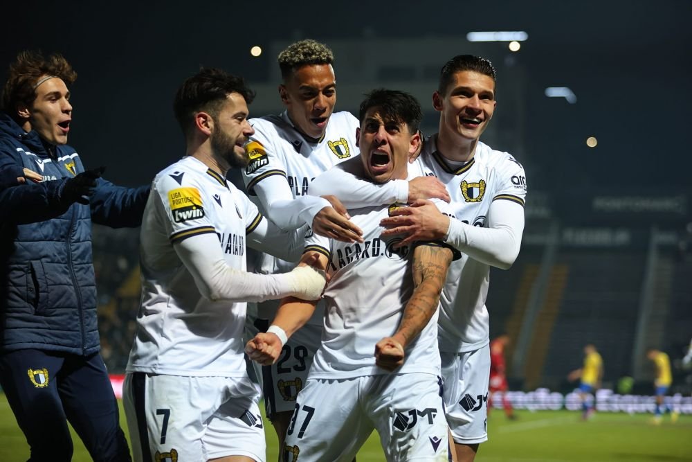 Alex Dobre ”i-a lăsat cu nervii la pământ” pe adversari! Titular în premieră în Portugalia, a încercat poarta încă din primul minut_6
