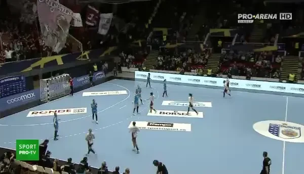 CSM - Rapid (&icirc;nceputul meciului)