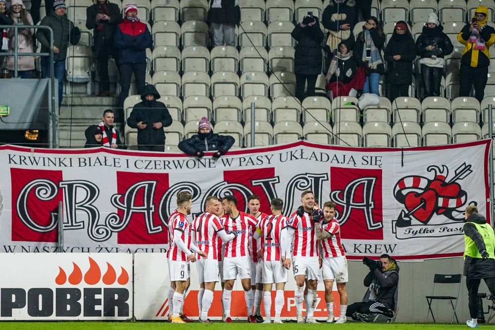 Ekstraklasa! Execuție de atacant pentru Virgil Ghiță în campionatul Poloniei: cum a înscris fundașul român_5