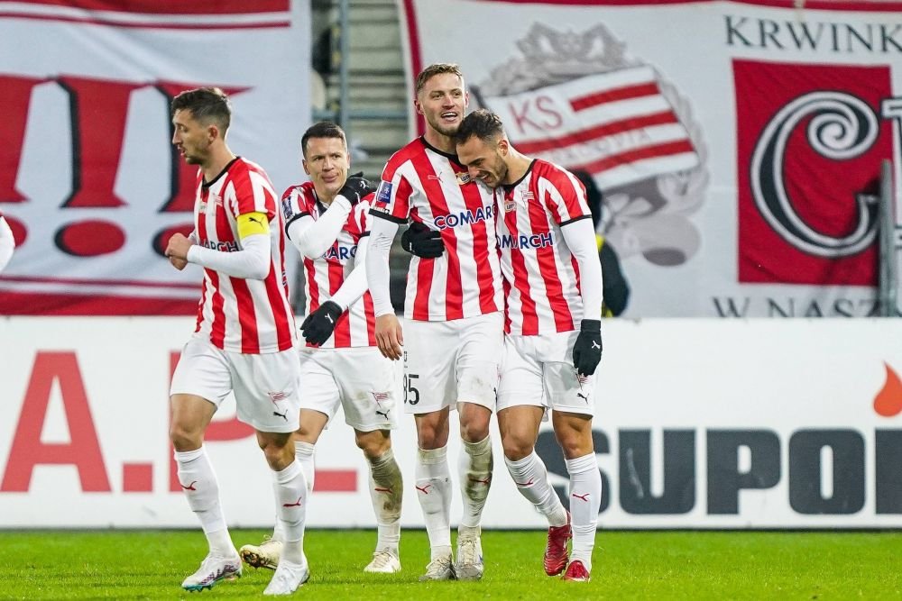 Ekstraklasa! Execuție de atacant pentru Virgil Ghiță în campionatul Poloniei: cum a înscris fundașul român_6