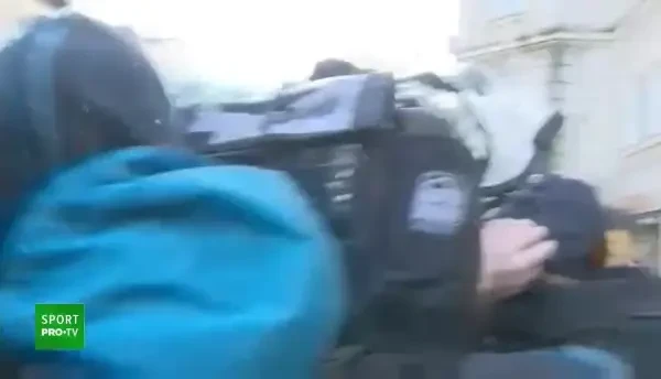 Victor Pițurcă, enervat de protestatarul Marian Ceaușescu (31/01/2023)