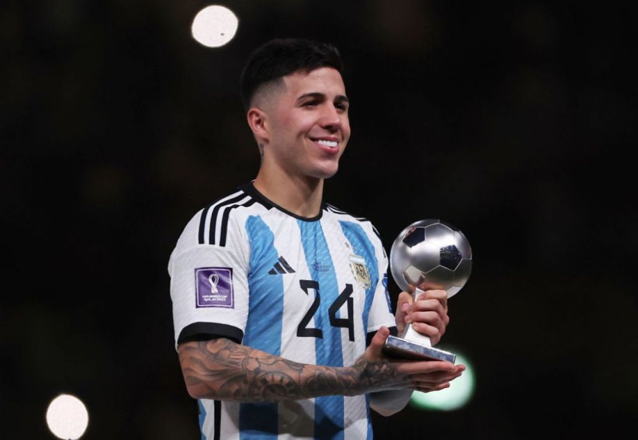 Top 10 cele mai scumpe transferuri din istoria fotbalului. Enzo Fernandez a intrat direct pe poziția a șasea_3