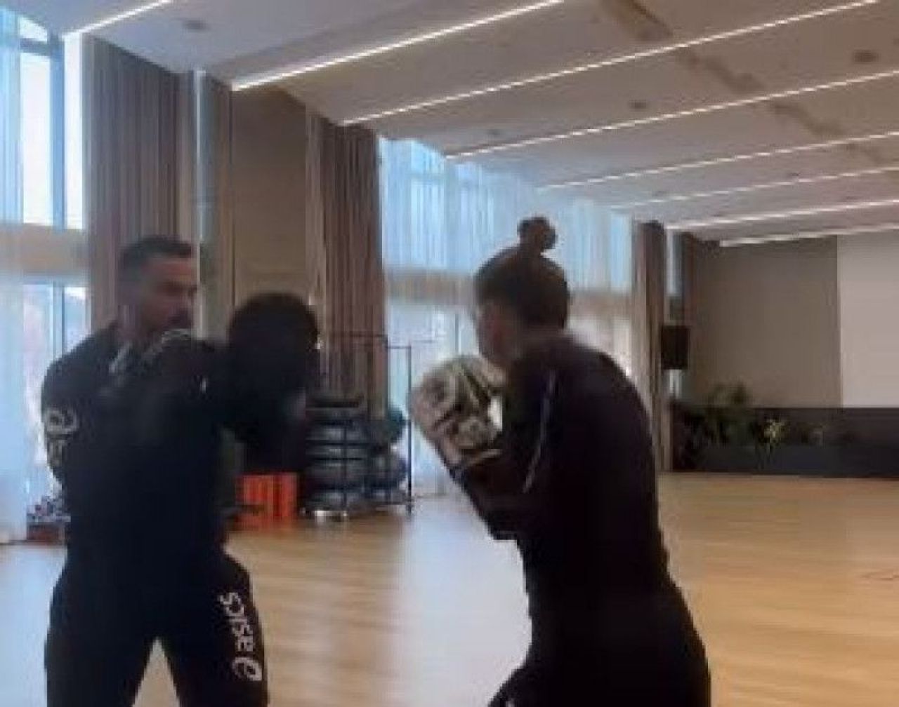 Simona Halep a dat-o pe box! Cum se menține în formă sportiva până la soluționarea cazului de dopaj_4