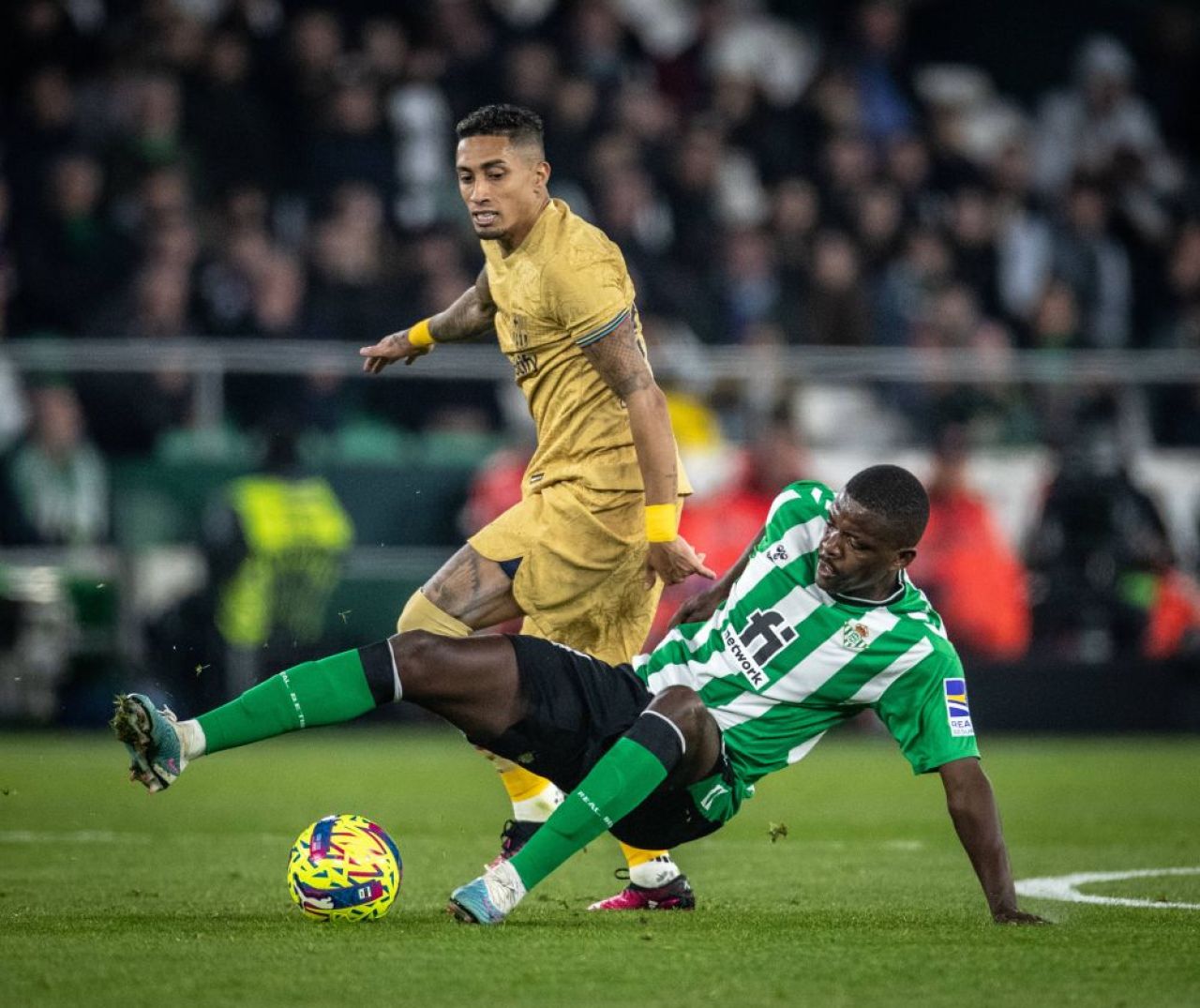 Betis Sevilla - Barcelona 1-2. Oprește-i dacă poți! Catalanii au câștigat din nou și au opt puncte avans față de Real Madrid_1
